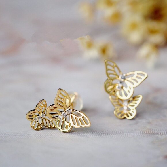 🎀 18K Gold Plated Jewelry Micro CZ Studs Earrings for Women, HA4504 - Picture 5 of 7